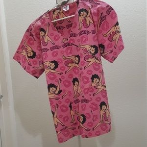 Scrub top